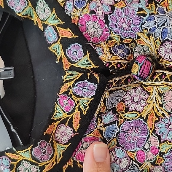 Pure Cashmere Embroidered Coat. - Picture 8 of 11